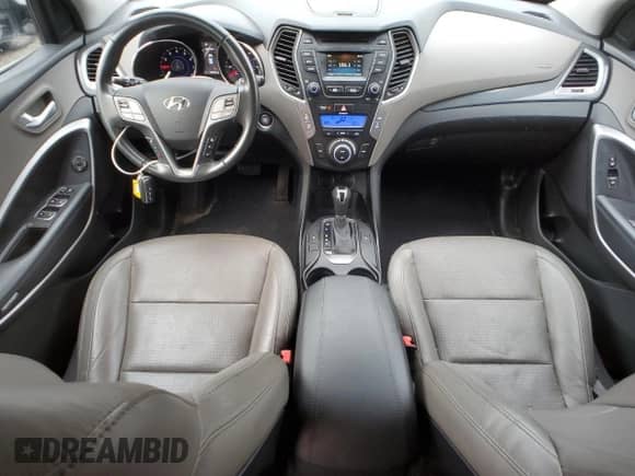 ✅ 2016 Hyundai Santa Fe Limited • VIN: 5XYZUDLA8GG308237 • Lot: 75177593. Wystawiony na Copart z przebiegiem 114 496 mil mil. Skorzystaj z bezpłatnego archiwum sprzedaży aukcyjnych z USA i zobacz szczegółowy raport historii pojazdu na DreamBid. Zdjęcie 8.