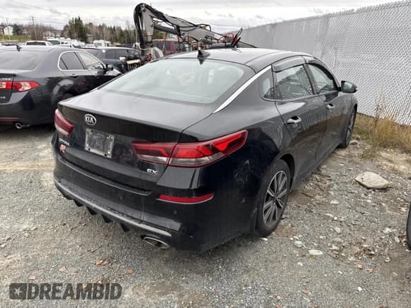 ✅ 2019 Kia Optima EX • VIN: 5XXGU4L31KG310854 • Lot: 90430655. Wystawiony na Copart z przebiegiem 156 555 mil. Bezpłatny archiwum sprzedaży aukcyjnych z USA i szczegółowy raport historii pojazdu na DreamBid. Zdjęcie 3.