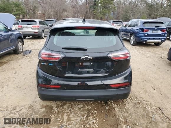 ✅ 2023 Chevrolet Bolt EV 2LT • VIN: 1G1FX6S07P4162435 • Lot: 82625584. Wystawiony na Copart z przebiegiem 32 995 mil. Bezpłatny archiwum sprzedaży aukcyjnych z USA i szczegółowy raport historii pojazdu na DreamBid. Zdjęcie 6.
