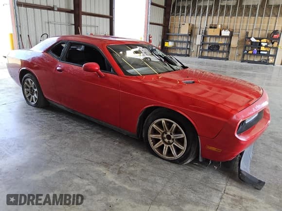 ✅ 2012 Dodge Challenger SXT • VIN: 2C3CDYAG9CH291291 • Lot: 73776384. Wystawiony na Copart z przebiegiem 139 441 mil. Bezpłatny archiwum sprzedaży aukcyjnych z USA i szczegółowy raport historii pojazdu na DreamBid. Zdjęcie 4.