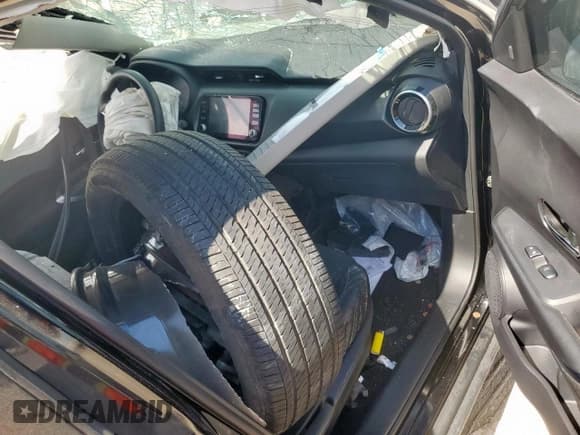 ✅ 2023 Nissan Kicks SV • VIN: 3N1CP5CVXPL520588 • Lot: 81286885. Wystawiony na Copart z przebiegiem Nie podano. Bezpłatny archiwum sprzedaży aukcyjnych z USA i szczegółowy raport historii pojazdu na DreamBid. Zdjęcie 8.