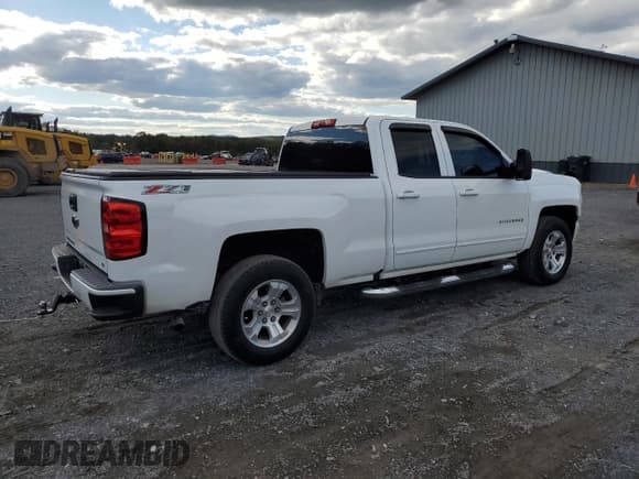 ✅ 2016 Chevrolet Silverado 1500 LT • VIN: 1GCVKREC6GZ370138 • Лот: 82305095. Опубликован ранее на Copart с пробегом 80 491 миль. Бесплатный доступ к архиву аукционных продаж из США и подробный отчёт об истории автомобиля на DreamBid. Изображение 3.