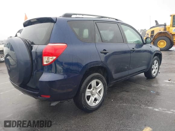✅ 2007 Toyota RAV4 • VIN: JTMZK33V876003262 • Лот: 43562134. Опубликован ранее на IAAI с пробегом 241 997 миль. Бесплатный доступ к архиву аукционных продаж из США и подробный отчёт об истории автомобиля на DreamBid. Изображение 4.
