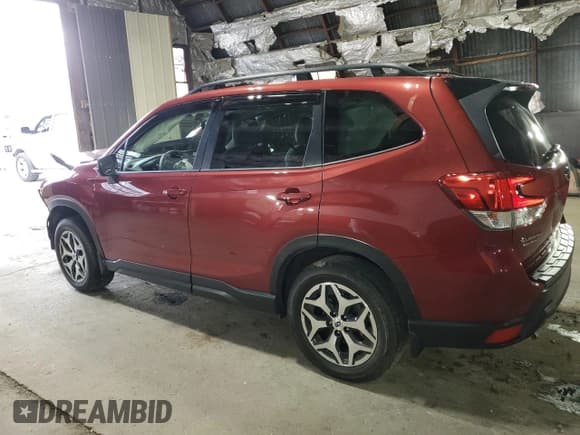 ✅ 2024 Subaru Forester Premium • VIN: JF2SKADC2RH423224 • Lot: 87421835. Listed on Copart with 26,670 mi. Free auction sales archive from the USA and detailed vehicle history report at DreamBid. Image 2.