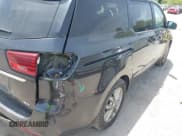 ✅ 2020 Kia Sedona EX • VIN: KNDMB5C14L6596843 • Lot: 42074858. Wystawiony na IAAI z przebiegiem 82 294 mil. Bezpłatny archiwum sprzedaży aukcyjnych z USA i szczegółowy raport historii pojazdu na DreamBid. Zdjęcie 4.