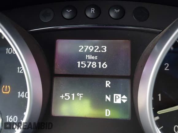 ✅ 2010 Mercedes-Benz GL 550 • VIN: 4JGBF8GE7AA563321 • Lot: 41467521. Wystawiony na IAAI z przebiegiem 157 816 mil. Bezpłatny archiwum sprzedaży aukcyjnych z USA i szczegółowy raport historii pojazdu na DreamBid. Zdjęcie 15.