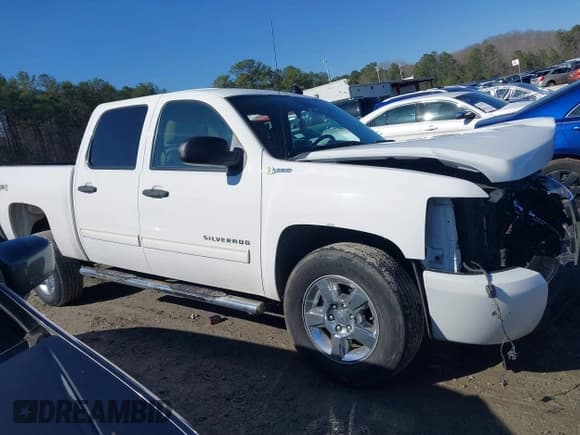 ✅ 2011 Chevrolet Silverado 1500 1HY • VIN: 3GCUKUEJ8BG300341 • Lot: 41749718. Listed on IAAI with 153,148 mi. Free auction sales archive from the USA and detailed vehicle history report at DreamBid. Image 13.