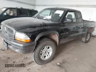 ✅ 2002 Dodge Dakota • VIN: 1B7GG12X12S702488 • Lot: 42346302. Wystawiony na IAAI z przebiegiem 74 952 mil. Bezpłatny archiwum sprzedaży aukcyjnych z USA i szczegółowy raport historii pojazdu na DreamBid. Zdjęcie 2.
