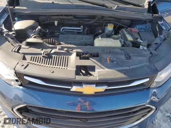 ✅ 2020 Chevrolet Trax LT • VIN: 3GNCJPSB6LL149447 • Lot: 80290235. Wystawiony na Copart z przebiegiem 84 550 mil. Bezpłatny archiwum sprzedaży aukcyjnych z USA i szczegółowy raport historii pojazdu na DreamBid. Zdjęcie 12.