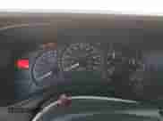 2001 Chevrolet Silverado 1500 LT z VIN 2GCEC19T711379147, wystawiony jako Copart lot #66035605 z przebiegiem 197 533 mil mil oraz Szkoda całkowita • Salvage title. Historia ofert i sprzedaży dostępna na DreamBid. Obrazek 9.