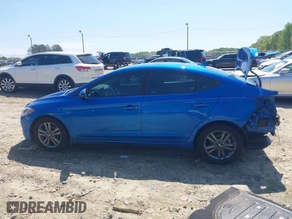 ✅ 2018 Hyundai Elantra Limited • VIN: 5NPD84LF8JH224851 • Lot: 42007863. Listed on IAAI with 135,745 mi. Free auction sales archive from the USA and detailed vehicle history report at DreamBid. Image 15.