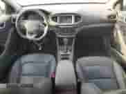 2017 Hyundai Ioniq Limited с VIN KMHC85LC7HU031299, выставлен на аукционе Copart как лот 65754294 с пробегом 267 534 миль миль и Списание • Salvage title. История ставок и продаж доступна на DreamBid. Изображение 8.
