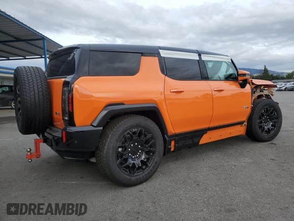 ✅ 2024 GMC Hummer EV 2X • VIN: 1GKB0NDE1RU106768 • Лот: 82389304. Опубликован ранее на Copart с пробегом Не указан. Бесплатный доступ к архиву аукционных продаж из США и подробный отчёт об истории автомобиля на DreamBid. Изображение 3.