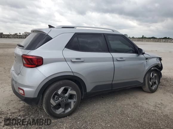 ✅ 2022 Hyundai Venue SEL • VIN: KMHRC8A35NU190024 • Lot: 48622005. Listed on Copart with 16,064 mi. Free auction sales archive from the USA and detailed vehicle history report at DreamBid. Image 3.