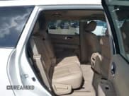 ✅ 2015 Nissan Pathfinder S • VIN: 5N1AR2MN1FC683292 • Lot: 41964246. Wystawiony na IAAI z przebiegiem 155 326 mil. Bezpłatny archiwum sprzedaży aukcyjnych z USA i szczegółowy raport historii pojazdu na DreamBid. Zdjęcie 8.