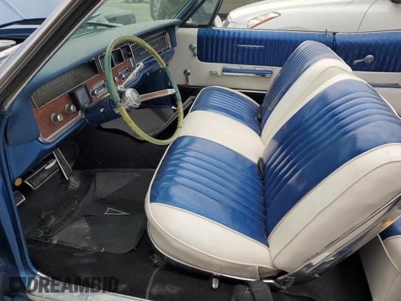 ✅ 1966 Pontiac Bonneville • VIN: 262676P294393 • Lot: 76466334. Wystawiony na Copart z przebiegiem 29 392 mil. Bezpłatny archiwum sprzedaży aukcyjnych z USA i szczegółowy raport historii pojazdu na DreamBid. Zdjęcie 7.