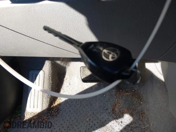 ✅ 2012 Toyota RAV4 • VIN: 2T3BF4DV4CW244285 • Lot: 43810317. Wystawiony na IAAI z przebiegiem 156 718 mil. Bezpłatny archiwum sprzedaży aukcyjnych z USA i szczegółowy raport historii pojazdu na DreamBid. Zdjęcie 11.