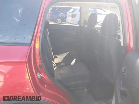 ✅ 2018 Mitsubishi Outlander ES • VIN: JA4AD2A34JZ006176 • Лот: 43397681. Опубликован ранее на IAAI с пробегом 111 511 миль. Бесплатный доступ к архиву аукционных продаж из США и подробный отчёт об истории автомобиля на DreamBid. Изображение 8.