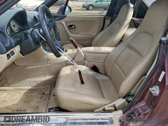 ✅ 2000 Mazda MX-5 Miata • VIN: JM1NB3537Y0147643 • Lot: 93718765. Listed on Copart with 250,900 mi. Free auction sales archive from the USA and detailed vehicle history report at DreamBid. Image 7.