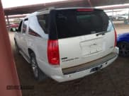 ✅ 2011 GMC Yukon XL Denali • VIN: 1GKS1MEF3BR259370 • Лот: 42661414. Опубликован ранее на IAAI с пробегом 199 221 миль. Бесплатный доступ к архиву аукционных продаж из США и подробный отчёт об истории автомобиля на DreamBid. Изображение 3.