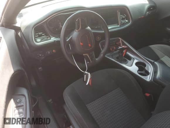 ✅ 2019 Dodge Challenger GT • VIN: 2C3CDZJG2KH543287 • Lot: 52021914. Wystawiony na Copart z przebiegiem 60 943 mil. Bezpłatny archiwum sprzedaży aukcyjnych z USA i szczegółowy raport historii pojazdu na DreamBid. Zdjęcie 8.