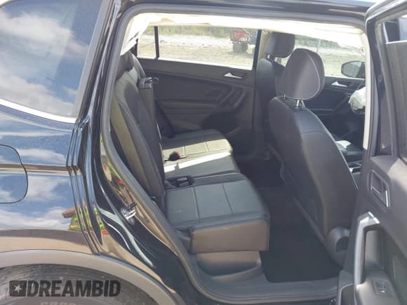 ✅ 2021 Volkswagen Tiguan SE • VIN: 3VV2B7AX6MM031264 • Лот: 43224608. Опубликован ранее на IAAI с пробегом 61 896 миль. Бесплатный доступ к архиву аукционных продаж из США и подробный отчёт об истории автомобиля на DreamBid. Изображение 8.