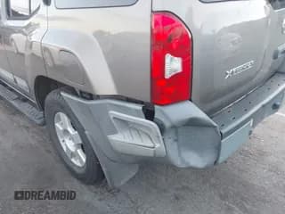 ✅ 2006 Nissan Xterra X • VIN: 5N1AN08U76C557004 • Lot: 43403339. Wystawiony na IAAI z przebiegiem 175 070 mil. Bezpłatny archiwum sprzedaży aukcyjnych z USA i szczegółowy raport historii pojazdu na DreamBid. Zdjęcie 6.