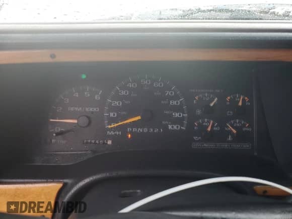 1999 Chevrolet Silverado 1500 with VIN 1GCEK19R2XR116510, listed as a Copart auction lot 50011045 with 174,401 mi miles and Salvage title. Bid and sale history available at DreamBid. Image 9.