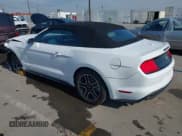 ✅ 2022 Ford Mustang EcoBoost • VIN: 1FATP8UH3N5124464 • Lot: 42927633. Wystawiony na IAAI z przebiegiem 62 827 mil. Bezpłatny archiwum sprzedaży aukcyjnych z USA i szczegółowy raport historii pojazdu na DreamBid. Zdjęcie 3.