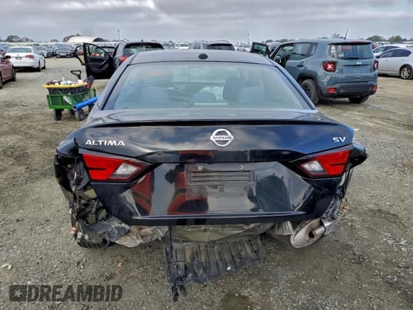 ✅ 2020 Nissan Altima SV • VIN: 1N4BL4DVXLC186118 • Lot: 94158365. Listed on Copart with 105,814 mi. Free auction sales archive from the USA and detailed vehicle history report at DreamBid. Image 6.