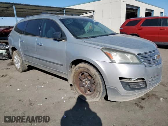2014 Chevrolet Traverse LS z VIN 1GNKRFED4EJ119322, wystawiony jako Copart lot #85428215 z przebiegiem 122 646 mil mil oraz Czysty tytuł • Clean title. Historia ofert i sprzedaży dostępna na DreamBid. Obrazek 4.