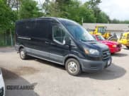 ✅ 2020 Ford Transit Cargo • VIN: 1FTBR2C8XLKA81092 • Lot: 42276793. Wystawiony na IAAI z przebiegiem 106 337 mil. Bezpłatny archiwum sprzedaży aukcyjnych z USA i szczegółowy raport historii pojazdu na DreamBid. Zdjęcie 1.