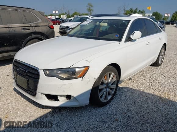 ✅ 2014 Audi A6 Premium Plus • VIN: WAUGFAFC0EN053261 • Lot: 42989524. Wystawiony na IAAI z przebiegiem Nie podano. Bezpłatny archiwum sprzedaży aukcyjnych z USA i szczegółowy raport historii pojazdu na DreamBid. Zdjęcie 2.