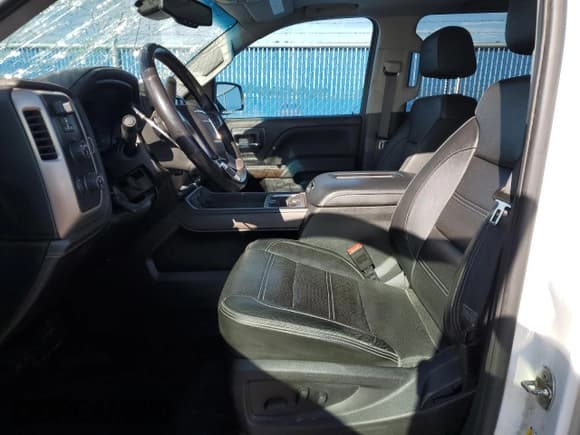 ✅ 2018 GMC Sierra 1500 Denali • VIN: 3GTU2PECXJG364575 • Лот: 66959835. Опубликован ранее на Copart с пробегом 248 452 миль. Бесплатный доступ к архиву аукционных продаж из США и подробный отчёт об истории автомобиля на DreamBid. Изображение 7.