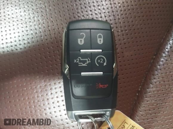 ✅ 2022 Ram 2500 • VIN: 3C6UR5PJ2NG183642 • Lot: 41916503. Wystawiony na IAAI z przebiegiem 16 476 mil. Bezpłatny archiwum sprzedaży aukcyjnych z USA i szczegółowy raport historii pojazdu na DreamBid. Zdjęcie 11.