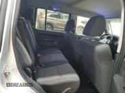 ✅ 2010 Jeep Commander Sport • VIN: 1J4RG4GK1AC132194 • Lot: 59276295. Listed on Copart with 268,856 mi. Free auction sales archive from the USA and detailed vehicle history report at DreamBid. Image 11.