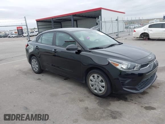 ✅ 2021 Kia Rio LX • VIN: 3KPA24AD1ME408009 • Lot: 43517555. Wystawiony na IAAI z przebiegiem 69 539 mil. Bezpłatny archiwum sprzedaży aukcyjnych z USA i szczegółowy raport historii pojazdu na DreamBid. Zdjęcie 1.