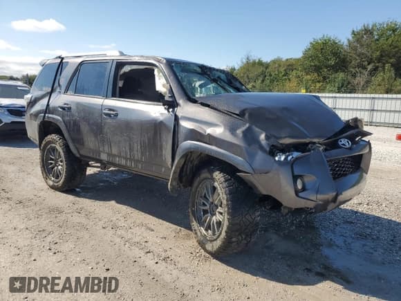 ✅ 2015 Toyota 4Runner SR5 • VIN: JTEBU5JR3F5204029 • Lot: 85923455. Wystawiony na Copart z przebiegiem Nie podano. Bezpłatny archiwum sprzedaży aukcyjnych z USA i szczegółowy raport historii pojazdu na DreamBid. Zdjęcie 4.