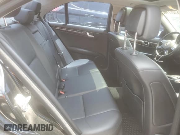 ✅ 2012 Mercedes-Benz C 300 Sport • VIN: WDDGF8BB1CA646629 • Lot: 57287105. Listed on Copart with 200,783 mi. Free auction sales archive from the USA and detailed vehicle history report at DreamBid. Image 10.