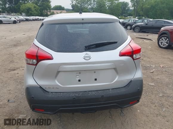 ✅ 2020 Nissan Kicks S • VIN: 3N1CP5BV3LL480785 • Lot: 42915970. Listed on IAAI with 108,331 mi. Free auction sales archive from the USA and detailed vehicle history report at DreamBid. Image 16.