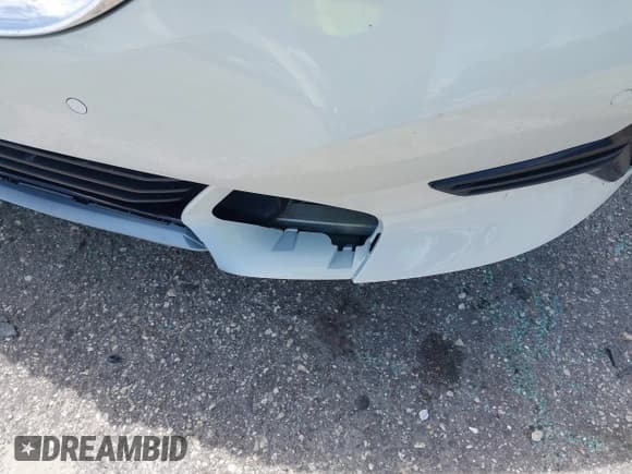 ✅ 2022 BMW 3 Series 330i • VIN: 3MW5R1J09N8C29531 • Lot: 43074092. Wystawiony na IAAI z przebiegiem 39 427 mil. Bezpłatny archiwum sprzedaży aukcyjnych z USA i szczegółowy raport historii pojazdu na DreamBid. Zdjęcie 17.