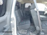 ✅ 2010 Chevrolet Silverado 2500HD LT • VIN: 1GC5KXBG8AZ235942 • Lot: 43633642. Wystawiony na IAAI z przebiegiem 232 633 mil. Bezpłatny archiwum sprzedaży aukcyjnych z USA i szczegółowy raport historii pojazdu na DreamBid. Zdjęcie 8.