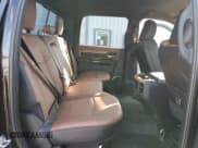 ✅ 2024 Ram 3500 Laramie Longhorn • VIN: 3C63R3KL2RG209882 • Лот: 58080484. Опубликован ранее на Copart с пробегом 46 миль. Бесплатный доступ к архиву аукционных продаж из США и подробный отчёт об истории автомобиля на DreamBid. Изображение 10.