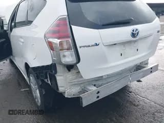 ✅ 2016 Toyota Prius Five • VIN: JTDZN3EU5GJ042982 • Lot: 43772707. Listed on IAAI with 228,110 mi. Free auction sales archive from the USA and detailed vehicle history report at DreamBid. Image 6.