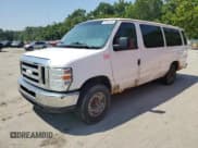 ✅ 2014 Ford Econoline Passenger XL • VIN: 1FBSS3BL0EDA58805 • Lot: 67942415. Wystawiony na Copart z przebiegiem 671 778 mil. Bezpłatny archiwum sprzedaży aukcyjnych z USA i szczegółowy raport historii pojazdu na DreamBid. Zdjęcie 1.