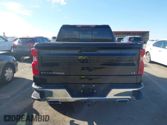 ✅ 2019 Chevrolet Silverado 1500 LT • VIN: 1GCUYDED1KZ148153 • Lot: 43653605. Wystawiony na IAAI z przebiegiem 79 587 mil. Bezpłatny archiwum sprzedaży aukcyjnych z USA i szczegółowy raport historii pojazdu na DreamBid. Zdjęcie 16.