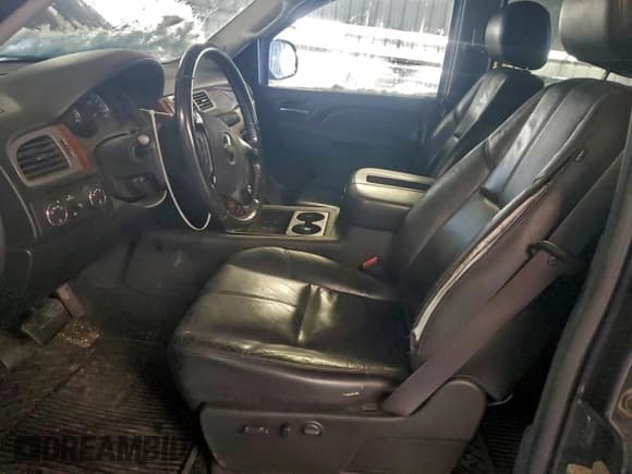 ✅ 2011 Chevrolet Silverado 1500 LTZ • VIN: 3GCPKTE31BG197935 • Lot: 96924865. Wystawiony na Copart z przebiegiem 187 158 mil. Bezpłatny archiwum sprzedaży aukcyjnych z USA i szczegółowy raport historii pojazdu na DreamBid. Zdjęcie 7.