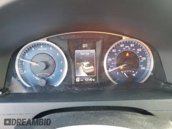 2016 Toyota Camry SE with VIN 4T1BF1FKXGU574836, listed as a Copart auction lot 82604945 with 93,140 mi miles and Salvage title. Bid and sale history available at DreamBid. Image 9.