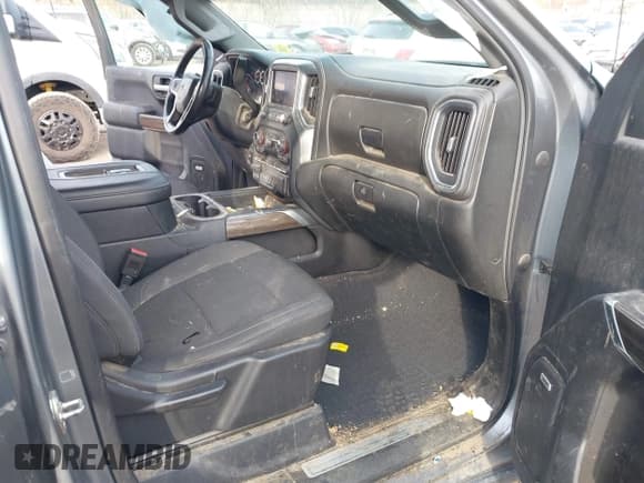 ✅ 2020 Chevrolet Silverado 1500 RST • VIN: 1GCUYEEL6LZ235092 • Lot: 40941939. Wystawiony na IAAI z przebiegiem 83 623 mil. Bezpłatny archiwum sprzedaży aukcyjnych z USA i szczegółowy raport historii pojazdu na DreamBid. Zdjęcie 5.