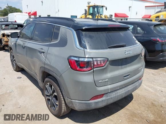 ✅ 2023 Jeep Compass (RED) Edition • VIN: 3C4NJDCNXPT542382 • Lot: 43197700. Wystawiony na IAAI z przebiegiem 48 906 mil. Bezpłatny archiwum sprzedaży aukcyjnych z USA i szczegółowy raport historii pojazdu na DreamBid. Zdjęcie 3.